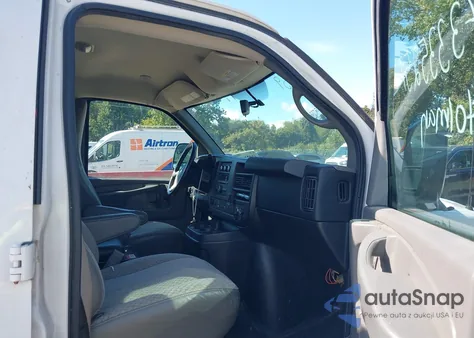 2015 Chevrolet Express 2500 Work Van from USA, damaged, VIN 1GCWGFCF4F1155534